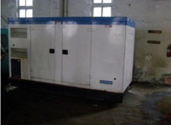 拜泉康明斯150kw大型柴油二手发电机组 拜泉康明斯150kw大型柴油二手发电机组
