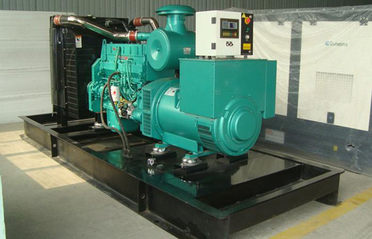 拜泉1320kw康明斯柴油发电车出租